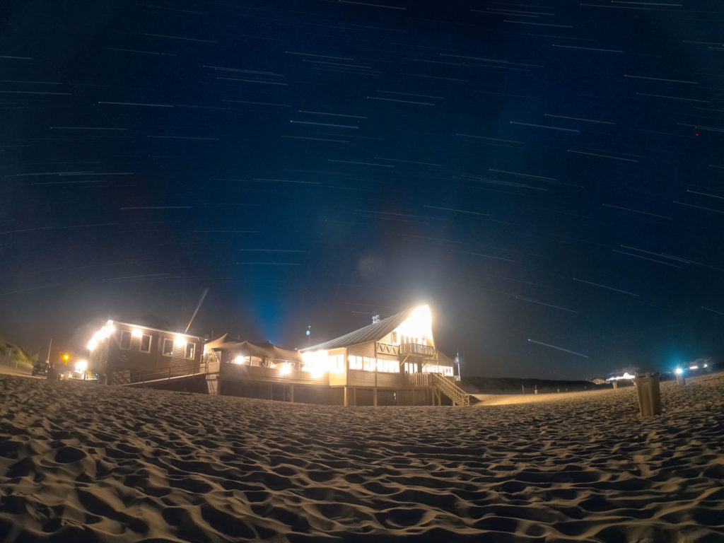 Strandpaviljoen Brouw by night